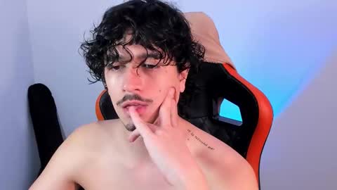 Snapshot of alexfloreszzz chatting on January 2026 10:12:02 PM alexfloreszzz online show from January 2026 10:12:02 PM