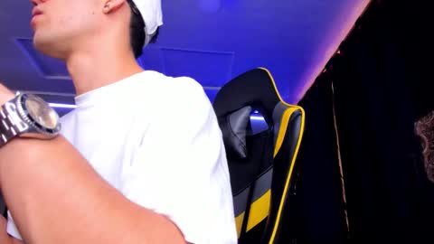 alexgiraldo__ online show from September 2025 01:46:01 PM