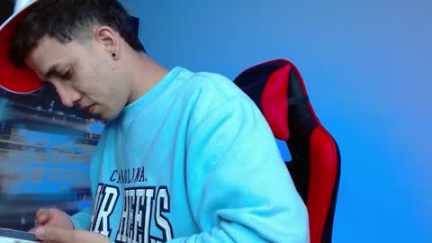 alexgiraldo__ online show from March 2026 02:50:01 AM