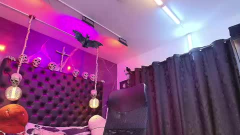 Alex online show from February 2025 12:30:02 AM