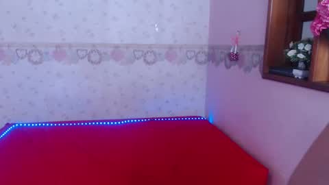 Alexia online show from February 2025 12:08:01 PM