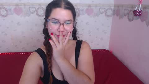Alexia online show from February 2025 02:57:01 PM