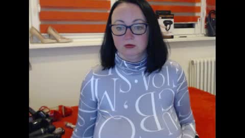 alexie33 online show from February 2025 07:38:02 PM