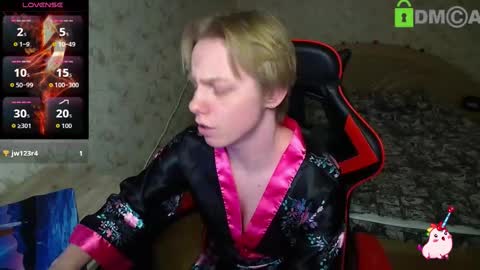 Snapshot of alexis_gordon chatting on November 2025 01:58:01 PM Alexis online show from November 2025 01:58:01 PM