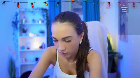 Alexis online show from December 2025 02:13:01 PM