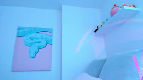 Alexiis 3 online show from September 2025 01:00:02 PM