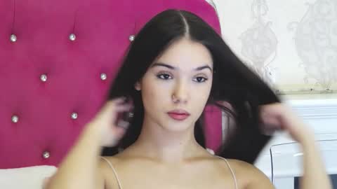 alexisdevine online show from January 2026 05:22:02 AM