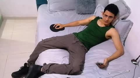 Alexis online show from October 2025 02:08:01 AM