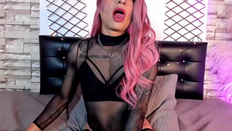 Alexjhonsson online show from January 2025 12:05:02 PM