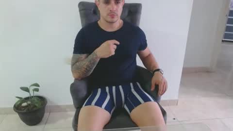 Maximuss online show from December 2024 10:25:02 PM