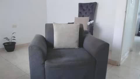 Maximuss online show from February 2025 06:12:01 PM