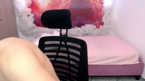 Alex online show from October 2025 07:58:01 PM