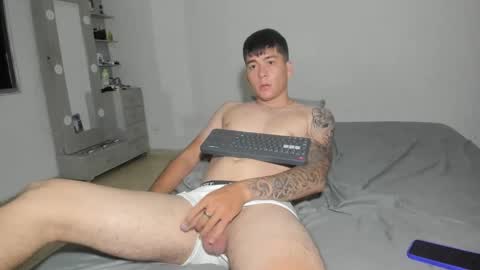 Snapshot of alexroom365 chatting on October 2025 02:22:02 AM alexroom365 online show from October 2025 02:22:02 AM