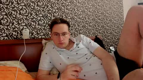 alexs9xtime online show from April 2026 11:49:02 AM