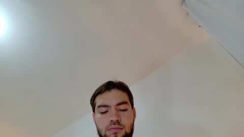 Alex online show from October 2025 02:47:02 AM