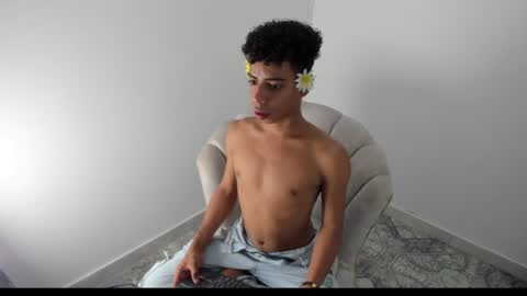 Snapshot of alexx_cum18 chatting on June 2026 01:52:01 PM alexx_cum18 online show from June 2026 01:52:01 PM
