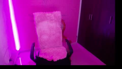 alexxa_1111 online show from September 2025 01:39:02 AM