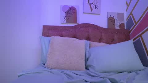 Alexxa online show from June 2026 02:33:01 PM