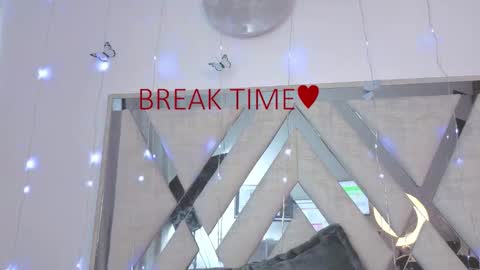 Carolina Join The Fan Club  online show from September 2025 03:25:01 PM