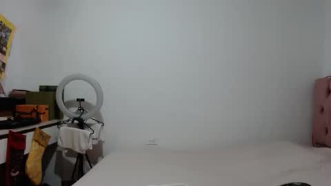 Alia  online show from December 2025 12:21:02 PM