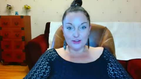 Alice online show from September 2025 04:14:02 AM