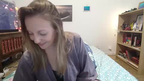 Alice online show from October 2025 03:02:01 PM