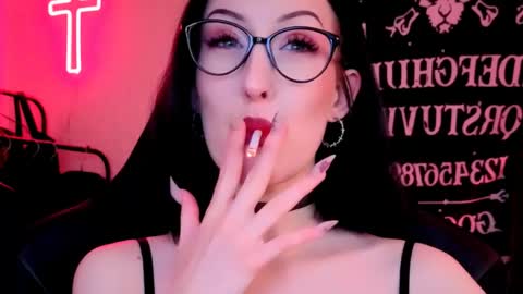 Miss Alice online show from May 2026 01:05:01 PM
