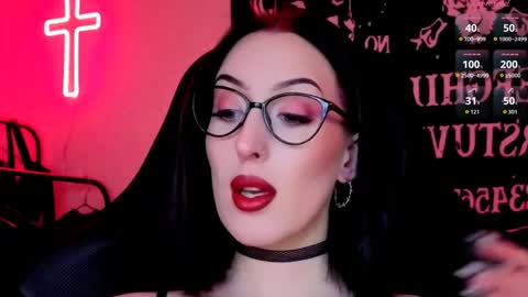 Snapshot of alice___mistress chatting on May 2026 01:22:01 AM Miss Alice online show from May 2026 01:22:01 AM