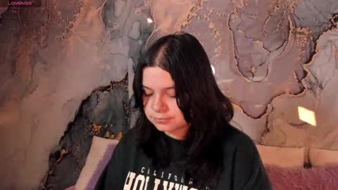 Mey online show from November 2025 09:28:01 PM