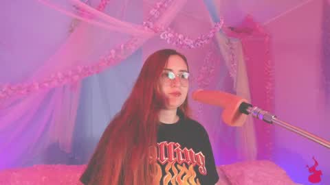 Snapshot of alice_cute77 chatting on May 2026 05:05:02 AM Mey online show from May 2026 05:05:02 AM