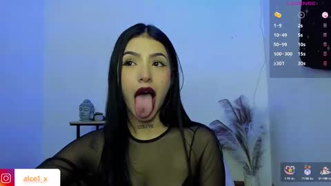 Manuela online show from February 2025 08:28:02 AM