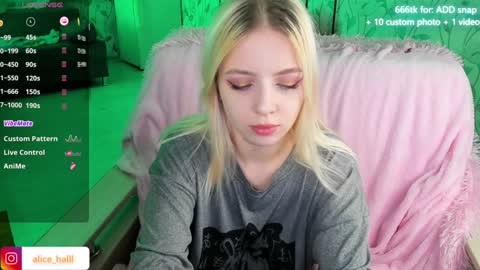 alice_halle online show from December 2024 05:52:01 PM