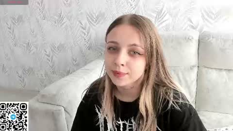 Snapshot of alice_halle chatting on June 2026 06:18:01 AM alice_halle online show from June 2026 06:18:01 AM