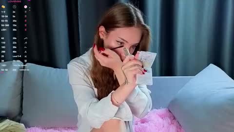 Alice online show from September 2025 02:44:02 AM