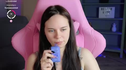 Snapshot of alice_moondark chatting on October 2025 09:01:01 PM Alice online show from October 2025 09:01:01 PM