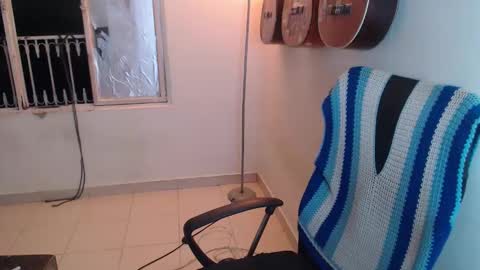 Alicia Aldara online show from November 2025 05:38:01 AM