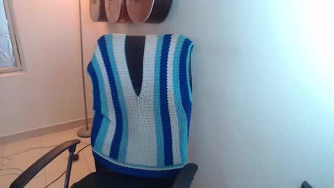 Alicia Aldara online show from November 2025 04:44:02 AM