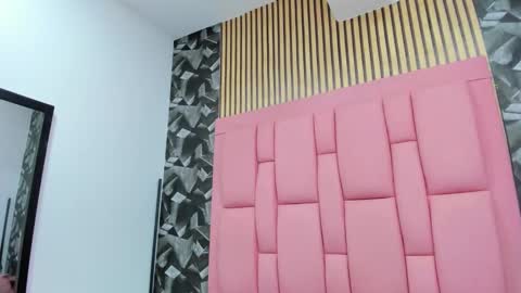 Snapshot of alice_rouusse chatting on November 2025 11:54:01 AM alice_rouusse online show from November 2025 11:54:01 AM