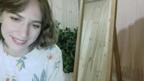 Snapshot of alice_sincere chatting on May 2026 09:23:02 PM Alice Love you all online show from May 2026 09:23:02 PM