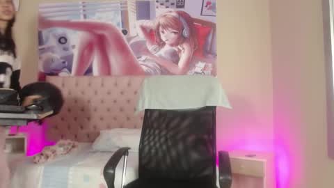 Sofia online show from February 2025 01:44:01 PM