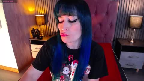 Snapshot of alice_sweetmomma chatting on April 2026 07:31:01 PM Alice online show from April 2026 07:31:01 PM
