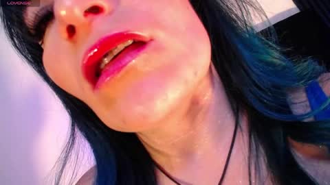 Snapshot of alice_sweetmomma chatting on May 2026 07:22:01 PM Alice online show from May 2026 07:22:01 PM
