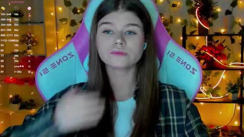 Alice online show from November 2025 09:59:01 PM