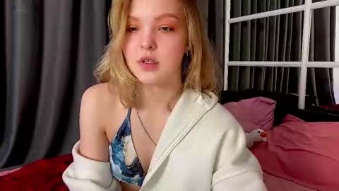 Alice  online show from March 2025 09:09:02 PM