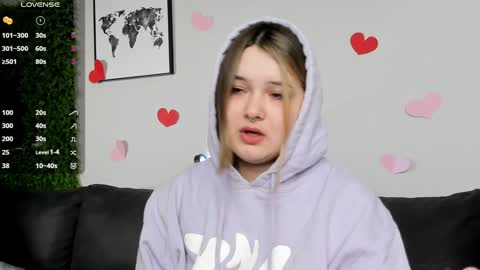 Alice  online show from February 2025 03:28:02 PM