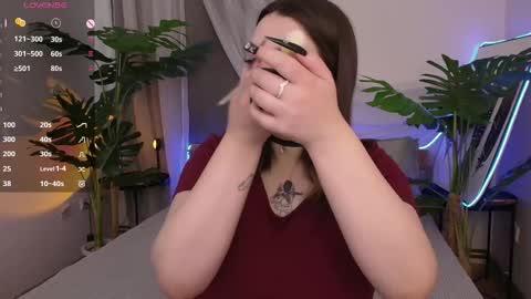 Alice  online show from October 2025 02:35:02 PM