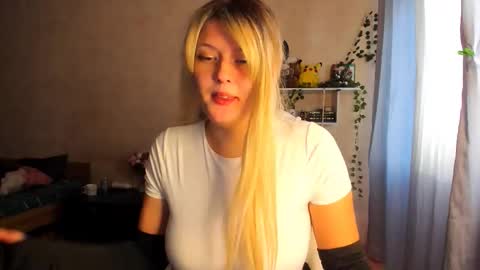 AliceCasey online show from October 2025 01:24:02 PM