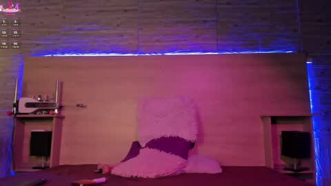 Alice  online show from February 2025 10:11:02 AM