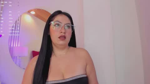 Alice Corner online show from November 2025 12:50:02 PM