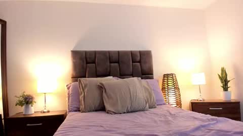 Alice Cullen online show from October 2025 12:39:02 PM